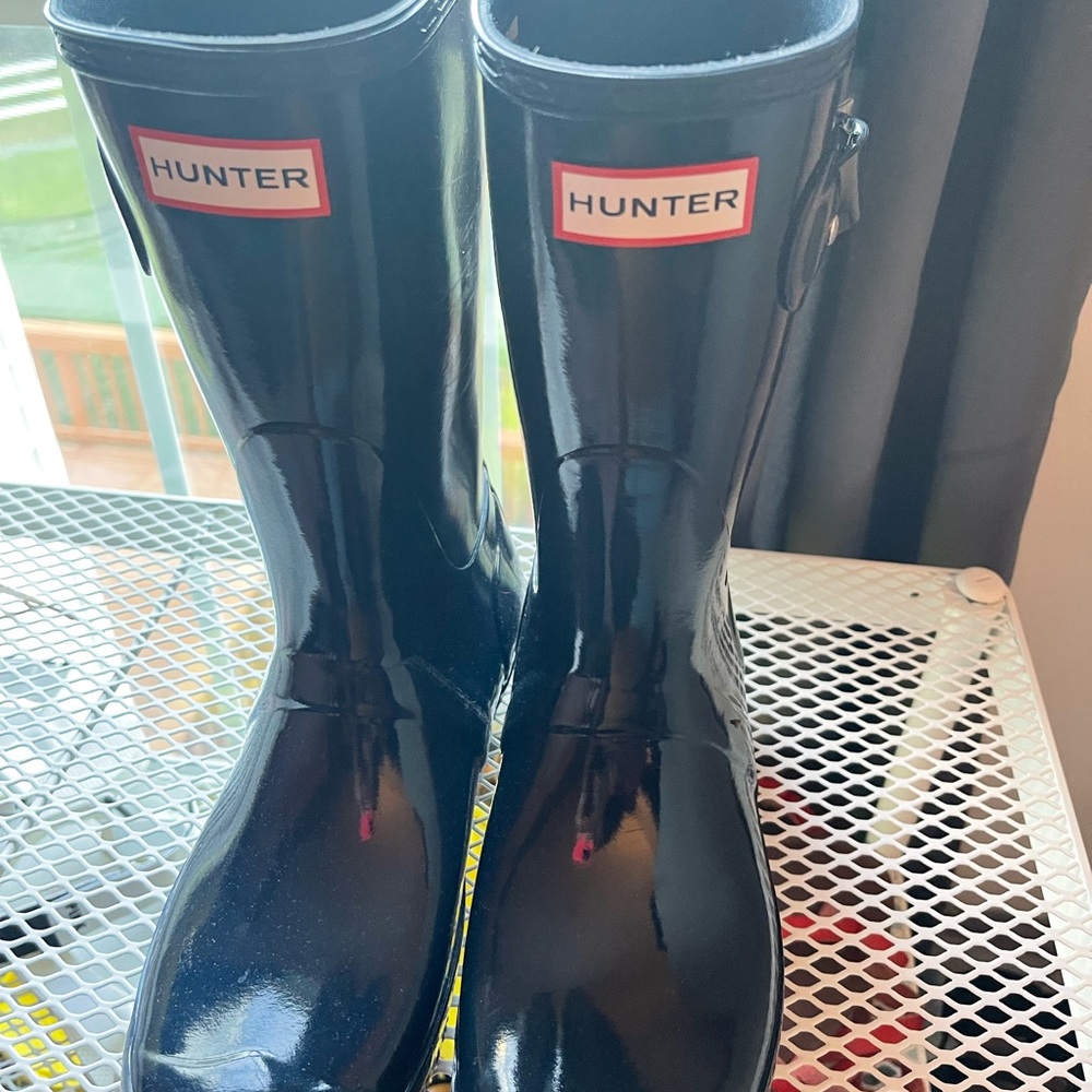Hunter boots wore once or twice. size 8 womens